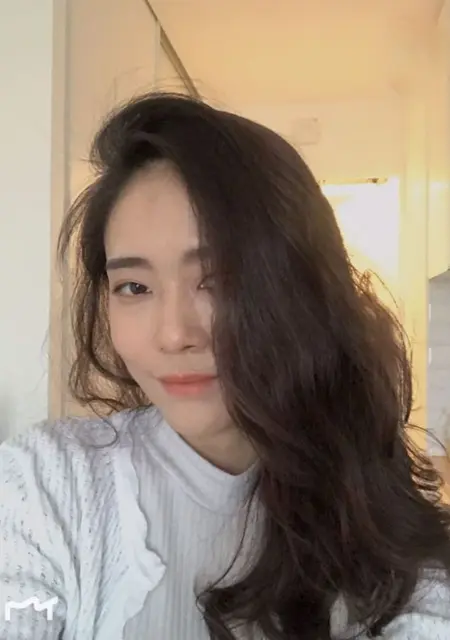 Я Adeline, 29, знакомлюсь в Париже