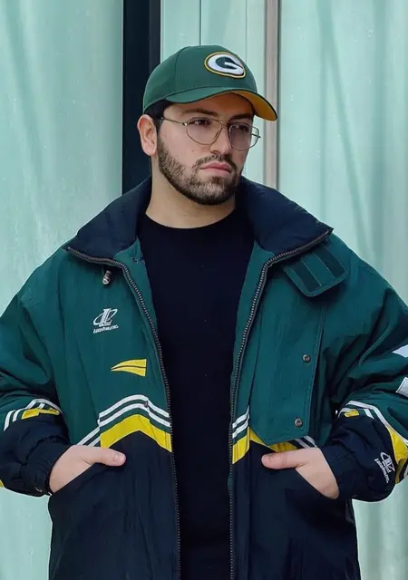 Рустам из Каспийска, ищу на сайте знакомства без обязательств