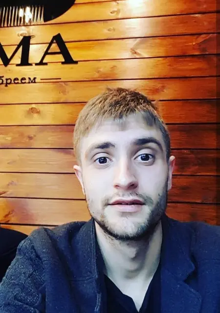 Я Май, 34, из Артема, ищу знакомства без обязательств