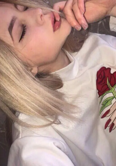 Карина из Рязани, ищу на сайте постоянные отношения