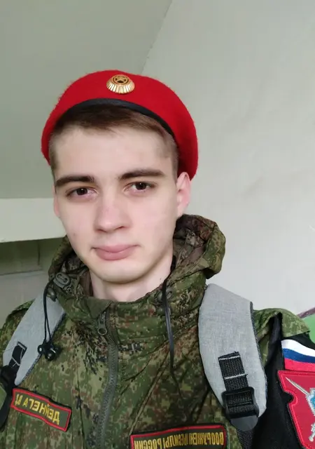 Влад из Новочеркасска, ищу на сайте знакомства на одну ночь