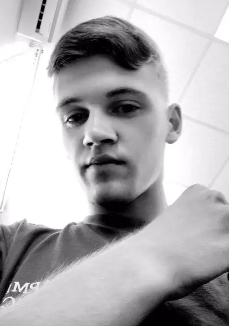 Я Александр, 26, из Обнинска, ищу знакомство для постоянных отношений