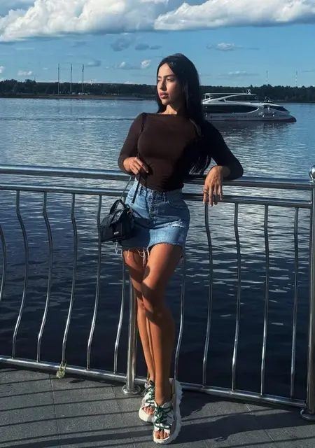 Я Тина, 38, знакомлюсь для дружбы в Москве