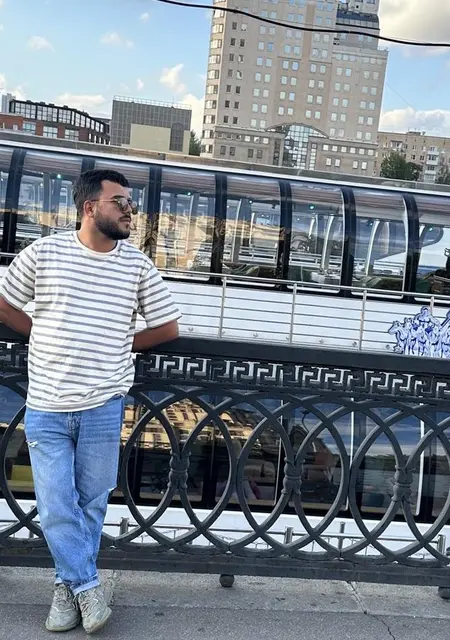Эмир из Москвы, мне 30, познакомлюсь без обязательств