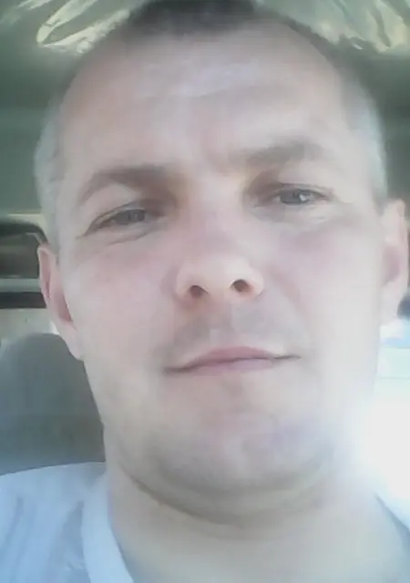 Лёня из Биробиджана, мне 45, познакомлюсь на одну ночь