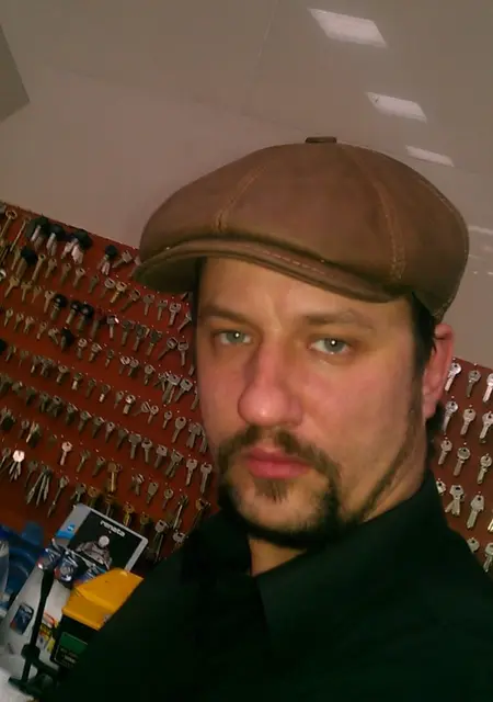 Я Ратмир, 44, знакомлюсь без обязательств в Чехове