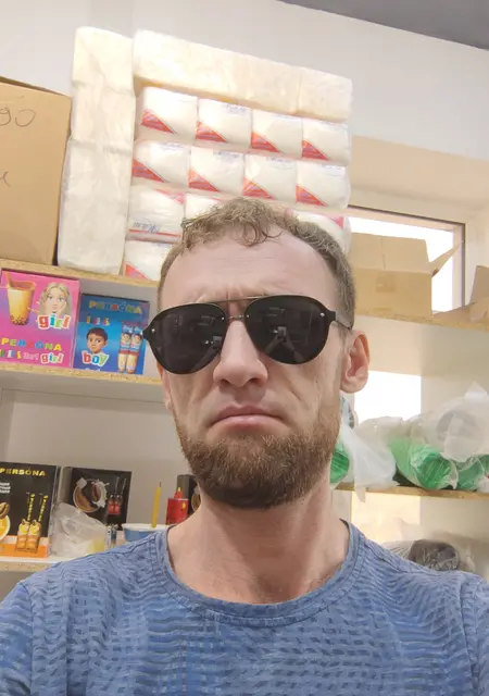 Я Станислав, 41, из Пятигорска, ищу знакомства без обязательств