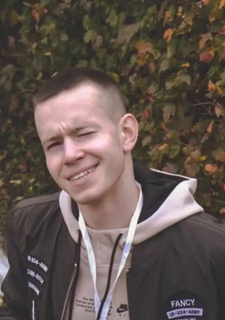 Роман из Владивостока, мне 20, познакомлюсь для приятного времяпровождения