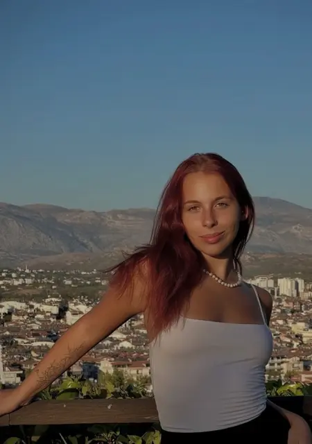 Я Анна, 22, знакомлюсь на одну ночь в Санкт-Петербурге