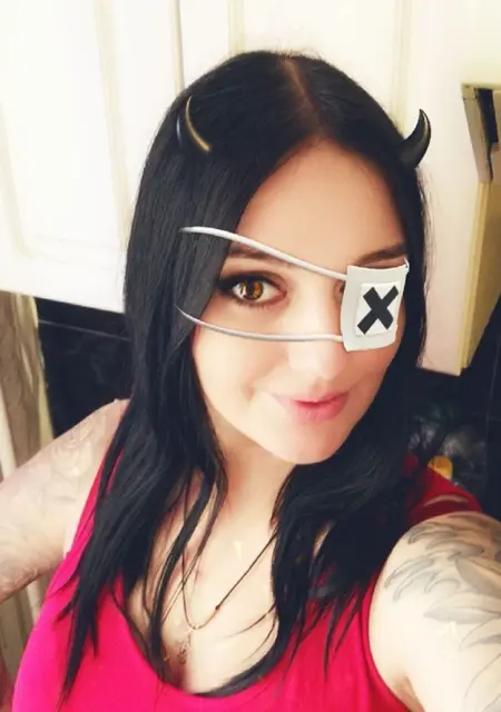 Кристен Мари Халли