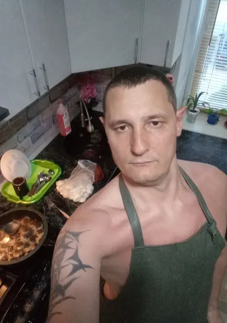 Я Viktor, 41, из Камышина, ищу знакомства без обязательств