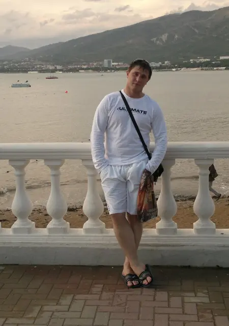 Я Игорь, 37, знакомлюсь на одну ночь в Заполярном