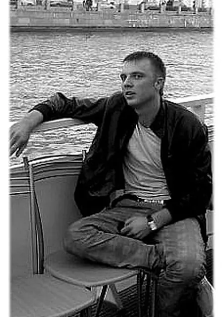 Егор из Сланцев, ищу на сайте дружбу