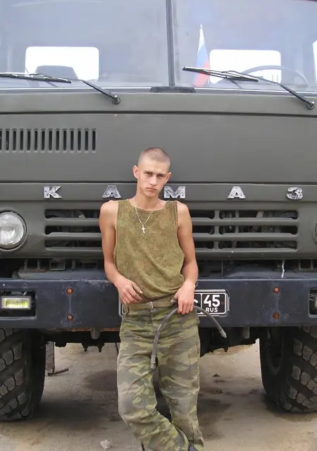 Максим из Находки, ищу на сайте знакомства без обязательств