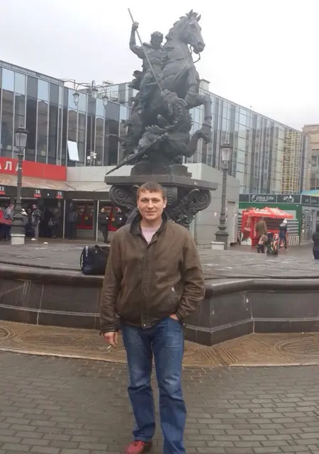 Майкл из Омска, мне 41, познакомлюсь для общения