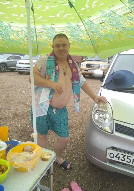 Я Саша, 46, знакомлюсь на одну ночь в Уссурийске