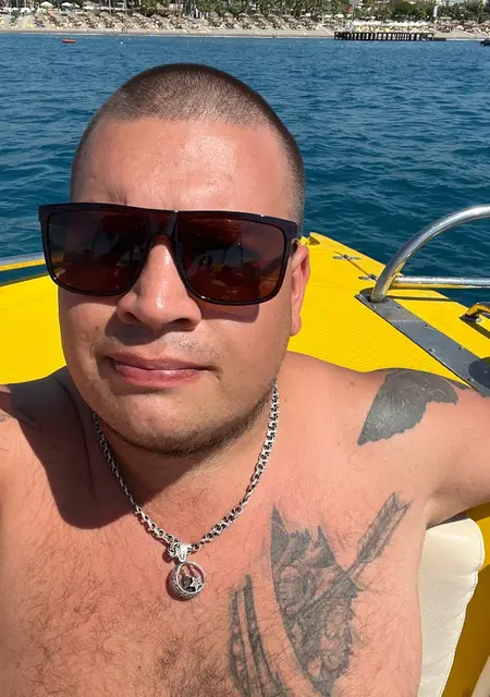 Руслан из Стерлитамака, ищу на сайте знакомства на одну ночь