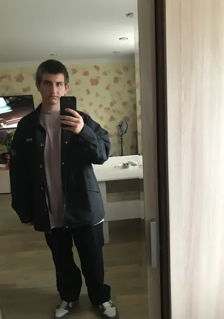 Я Максим, 20, знакомлюсь на одну ночь в Липецке