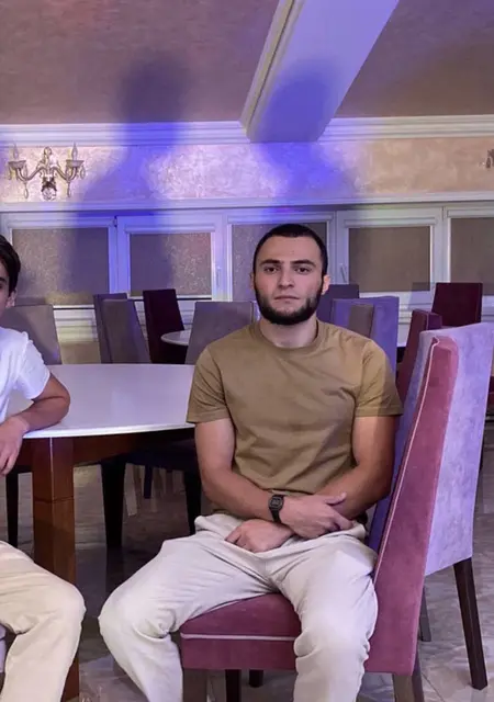 Kid из Санкт-Петербурга, мне 23, познакомлюсь на одну ночь