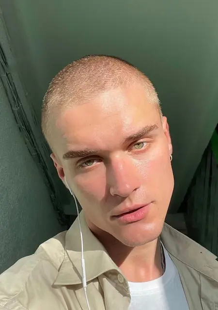 Я Михаил, 22, знакомлюсь для общения в Нижнем Новгороде