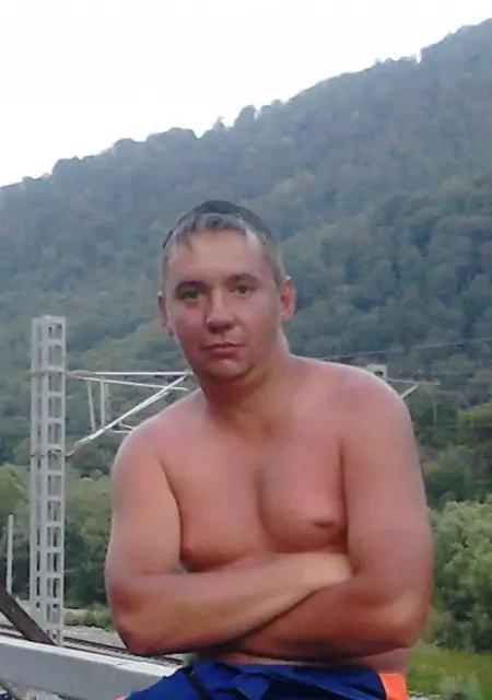 Я Andrey, 38, знакомлюсь без обязательств в Бежецке