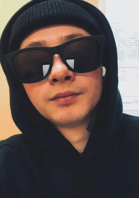 Я Артем, 22, из Абакана, ищу знакомство для общения