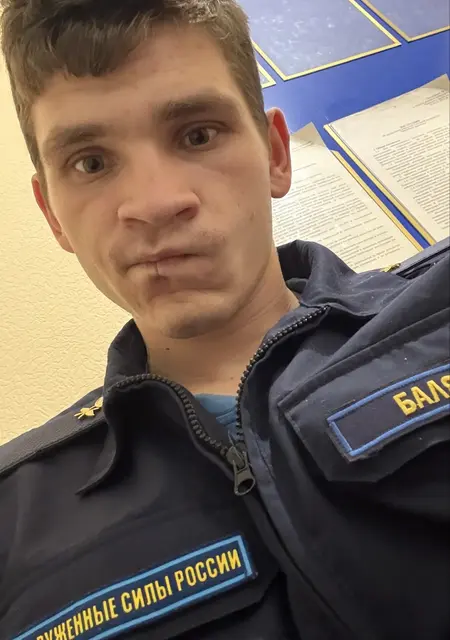 Я Андрей, 21, знакомлюсь для открытые отношения в Перми