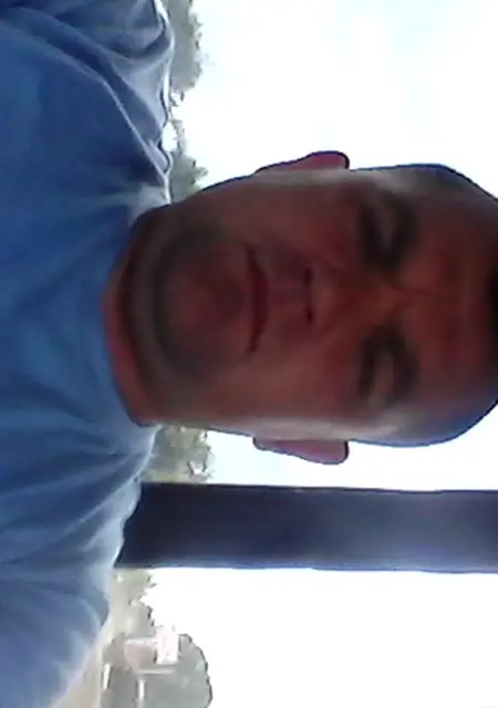 Я Леонид, 43, из Октябрьского, ищу знакомства на одну ночь