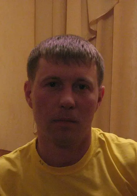 Артем из Минусинска, ищу на сайте знакомства на одну ночь