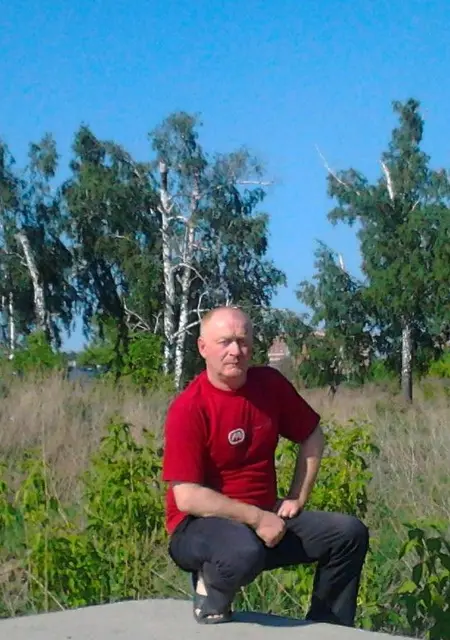 Я Yurii, 60, знакомлюсь для вирта в Омске