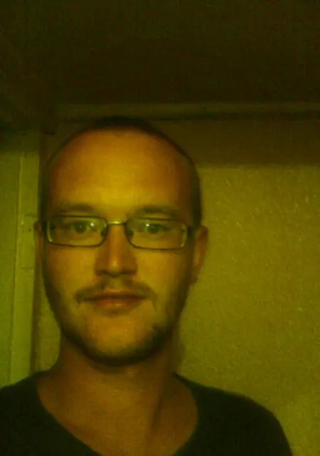 Я Евгений, 38, знакомлюсь на одну ночь в Клине