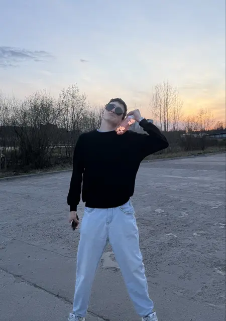 Егор из Северодвинска, ищу на сайте знакомства на одну ночь