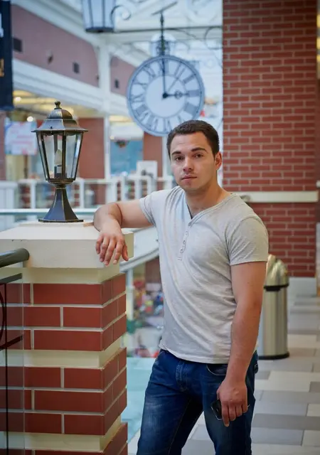 Я Артём, 35, знакомлюсь без обязательств в Королеве