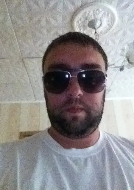 Я Андрей, 38, знакомлюсь без обязательств в Боброве