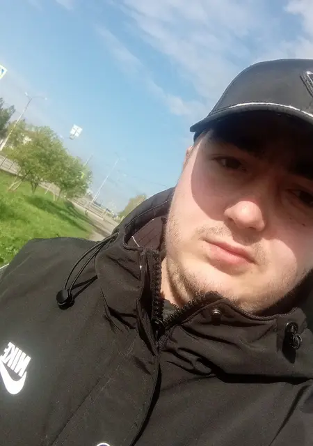 Я Александр, 23, из Нижнего Тагила, ищу знакомство для совместных путешествий