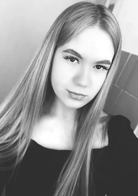 Дарья из Бухареста, мне 22, познакомлюсь для совместных путешествий