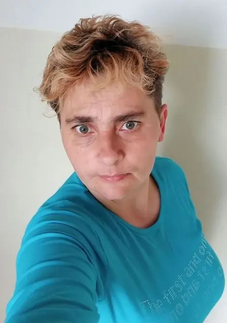 Andrea из Праги, мне 45, познакомлюсь