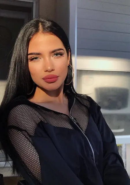 Я Кристина, 25 років, знайомлюсь для приємного проведення часу у Кременчуку