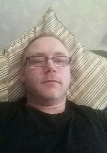 Patrik из Стокгольма, мне 38, познакомлюсь