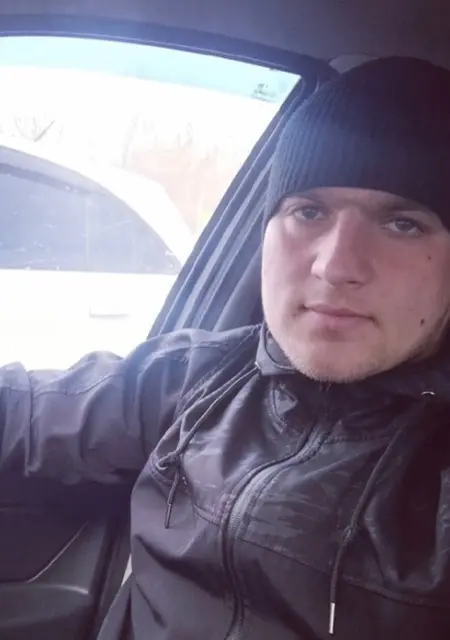 Андрей из Геленджика, ищу на сайте знакомства на одну ночь