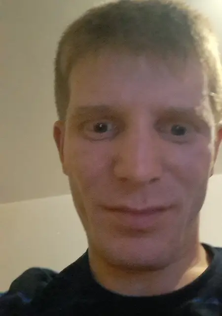 Я Андрей, 35, знакомлюсь для постоянных отношений в Нижнем Тагиле