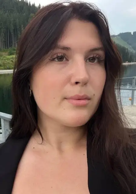 Lizza из Москвы, мне 24, познакомлюсь на одну ночь