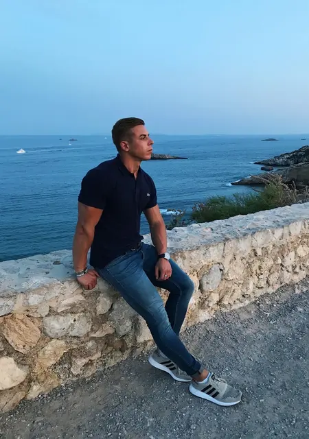 Я Александр, 34, из Санкт-Петербурга, ищу знакомство для открытые отношения