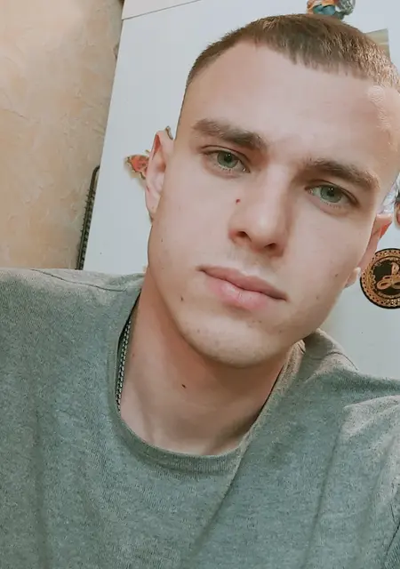 Я Владислав, 27, знакомлюсь без обязательств в Ульяновске