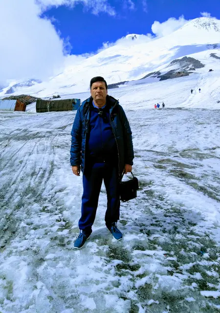 Игорь из Лермонтова, мне 54, познакомлюсь на одну ночь