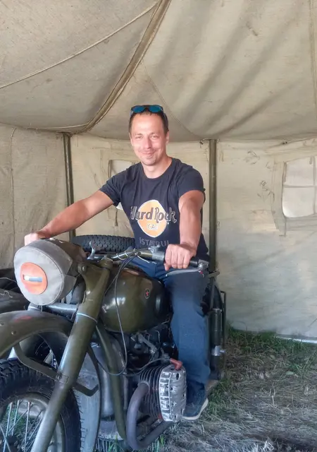 Denis из Павловска, мне 41, познакомлюсь для дружбы