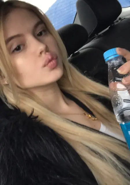 Я Настя, 26, знакомлюсь на одну ночь в Мурманске