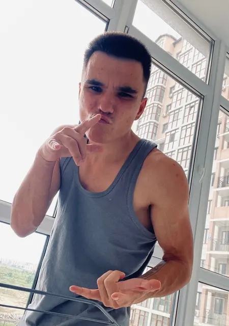 Я Сергей, 24, из Анапы, ищу знакомство для приятного времяпровождения