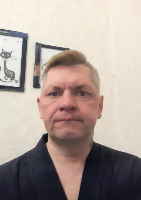 Илья Супер из Волхова, ищу на сайте знакомства на одну ночь