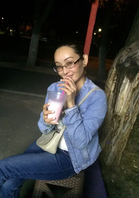 Роза из Алматы, мне 40, познакомлюсь для дружбы